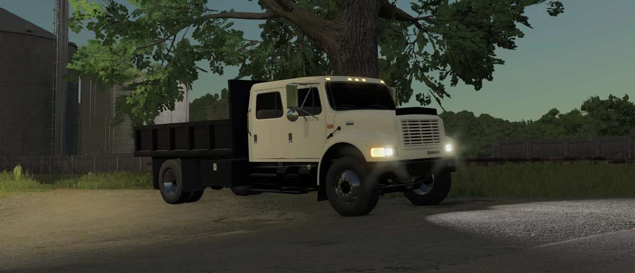 International 4900 Flatbed v1.0