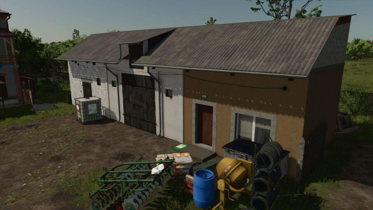 Outbuilding with garage v1.0
