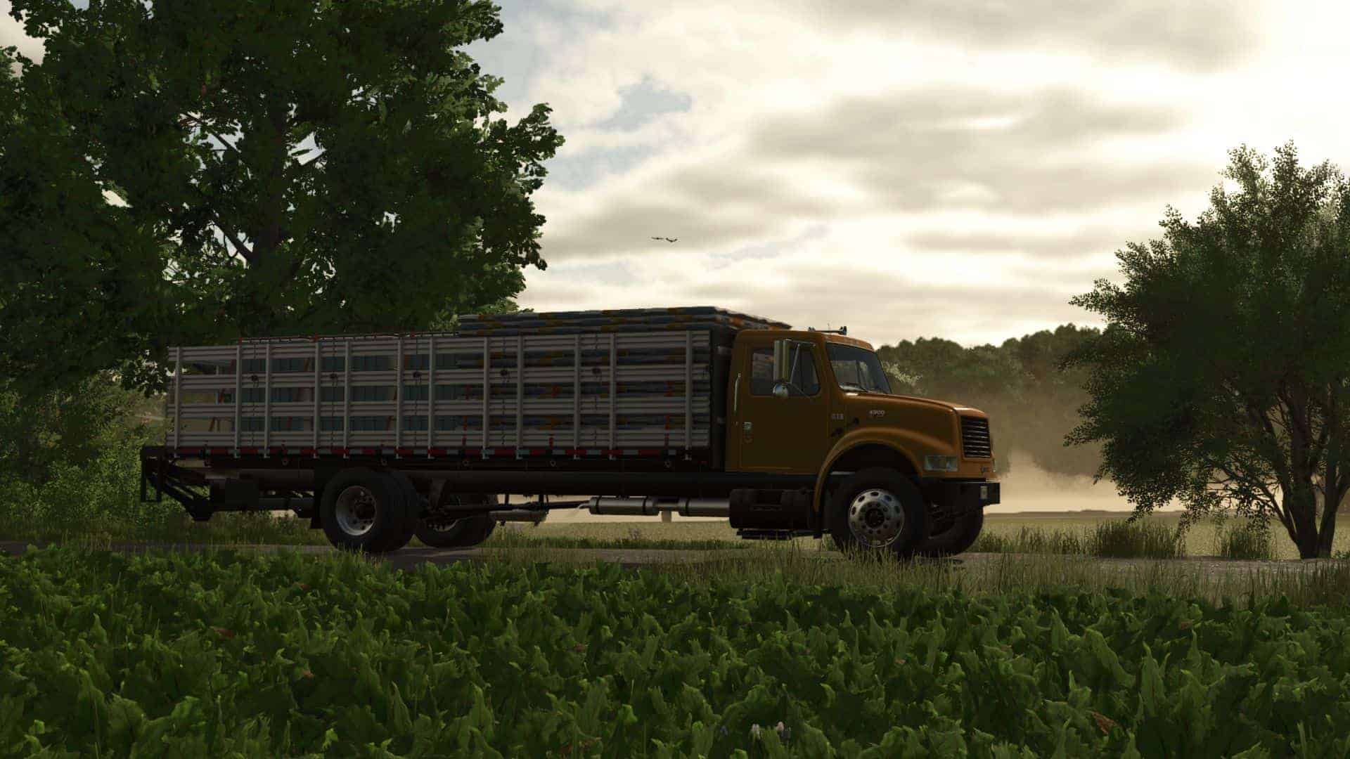 International 4900 Stakebed v1.3 thumbnail 6