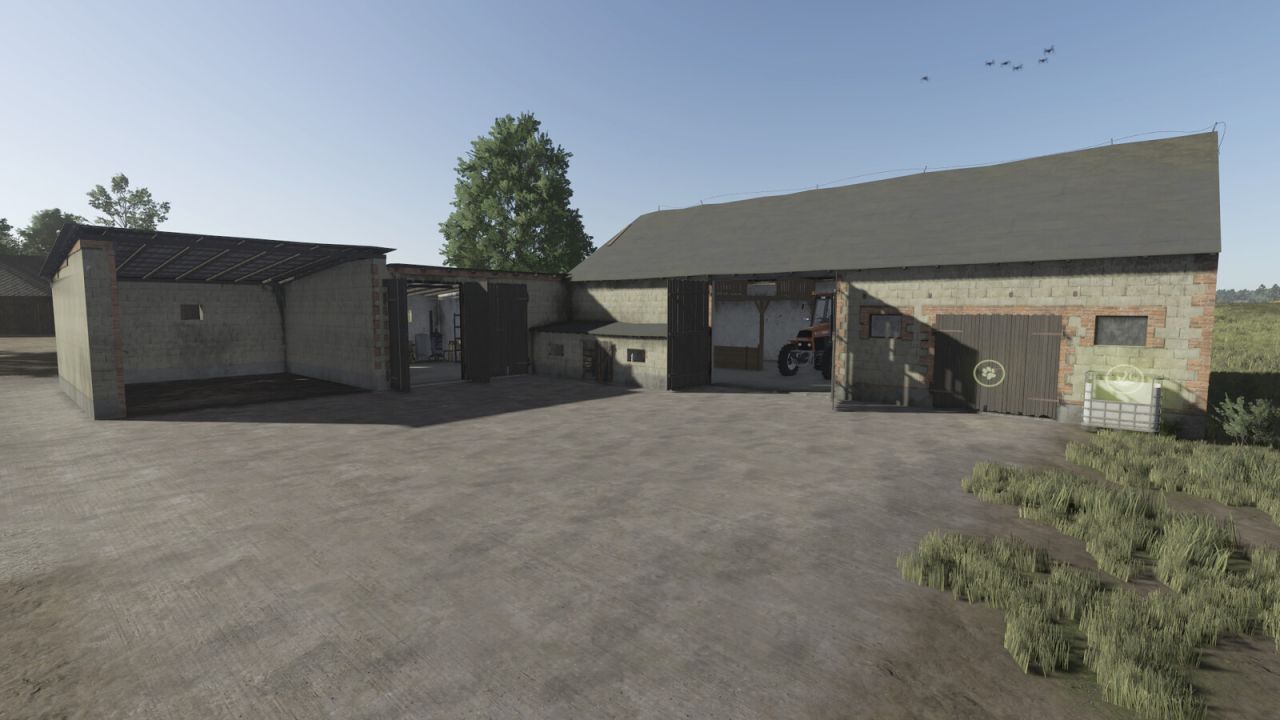 Small Pigsty With Barn v1.1